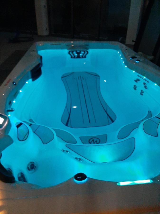 Gite & Spa Le Clos De Mon Pere Rochefort  エクステリア 写真