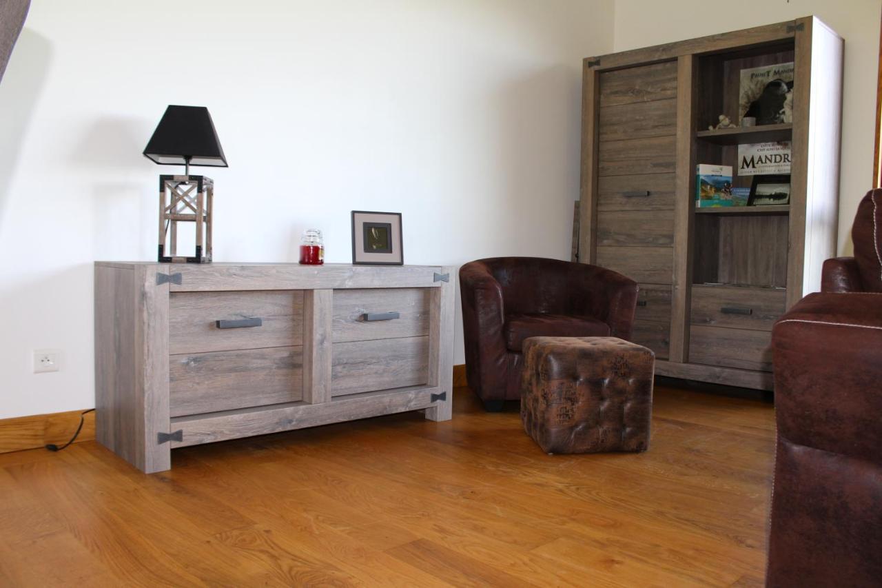 Gite & Spa Le Clos De Mon Pere Rochefort  エクステリア 写真